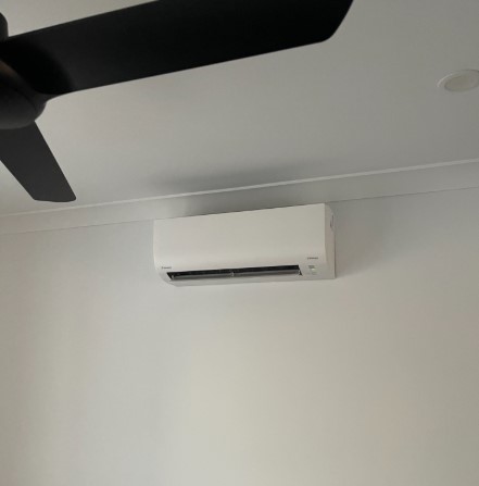 Daikin air conditioner installers Alligator Creek QLD